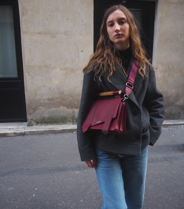 In the street of Saint-Germain-des-Prés, meet our iconic MAG bag in The limited Wine Edition…

HÉRITAGE Collection
Designed and developped in Paris - France 
Italian leather. Ash Wood handles.

.
.
.
#parisianoutfit #maglone #burgundybag #luxurybag #handbag